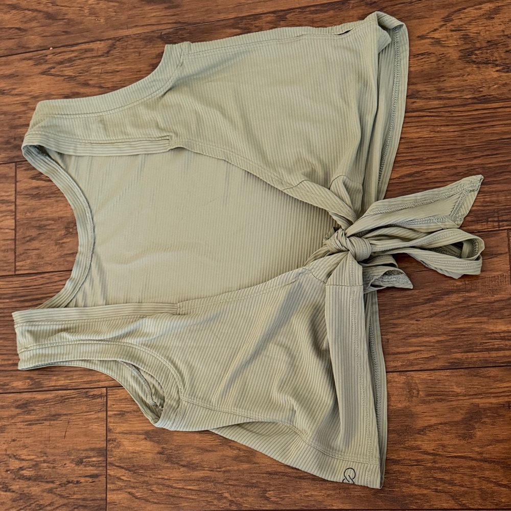 CALIA by Carrie Underwood Light Green Tie-Back Tank Top